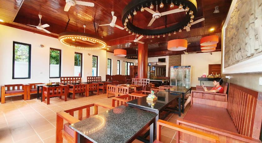 Darling Pub Hostel - image 5
