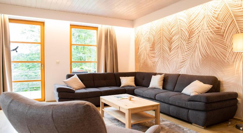 Image of One-Bedroom Apartment with Balcony 3