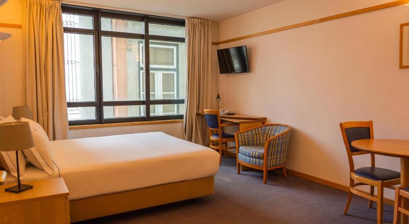 里斯本 VIP Executive Eden Aparthotel 4星级 酒店 泳池