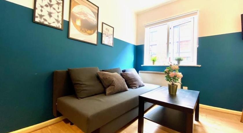 Lovely Apt in City Centre Leeds - image 10