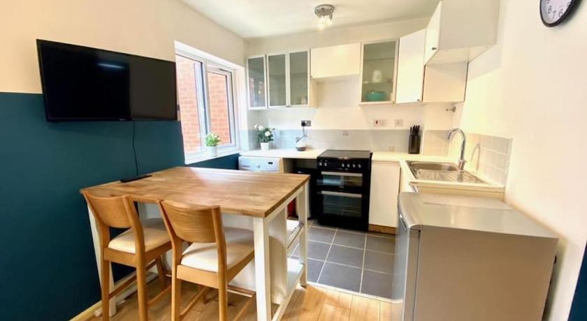 Lovely Apt in City Centre Leeds - image 9