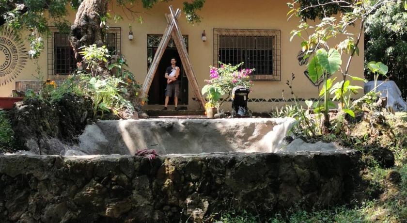 Hostal Tribu Malinalco — Hotel in Malinalco