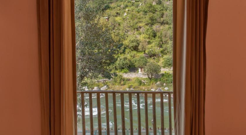 Echor The Brightside Tirthan - A Riverside Hotel photo
