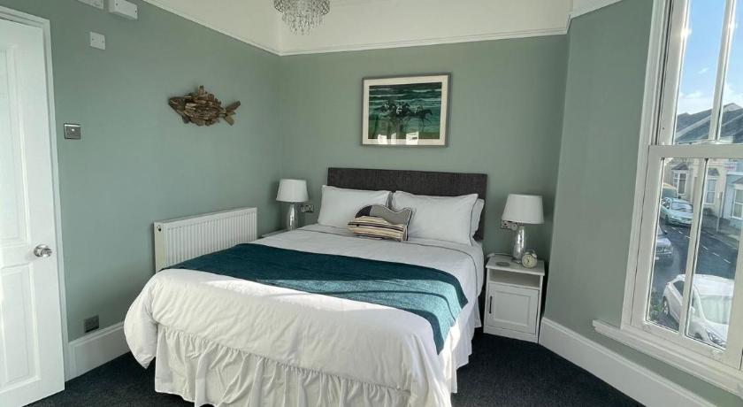 Ivy Bank Guest House - image 18