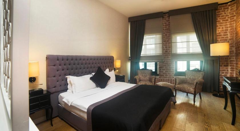 Image of Suite Room 5