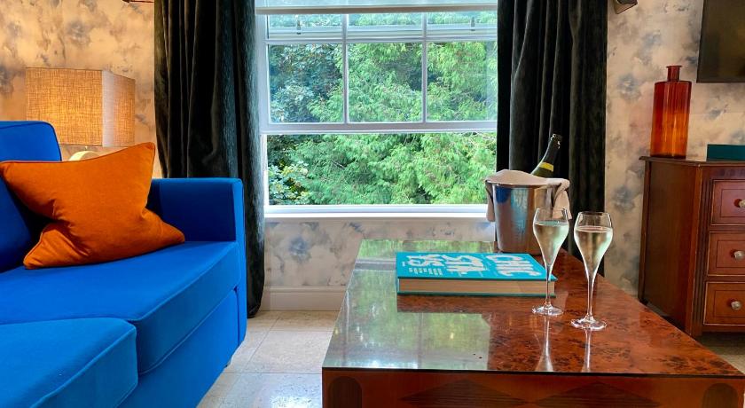 Image of SPA SUITE 7
