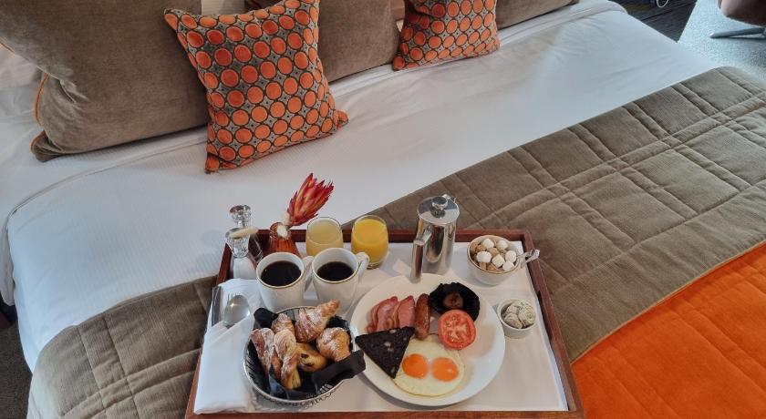 Image of Luxury Garden Suite 17