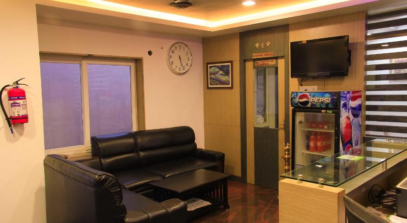 Hotel Sri Hayagriva photo