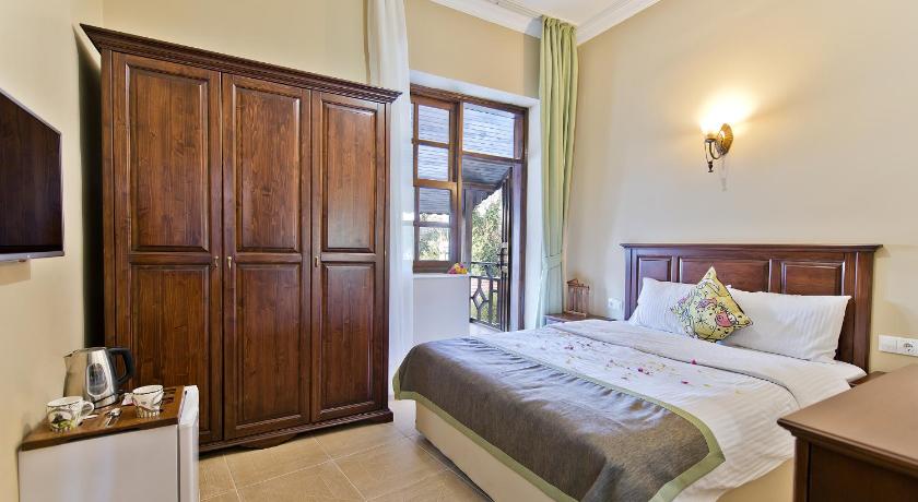 Hadrian Gate Hotel - image 8