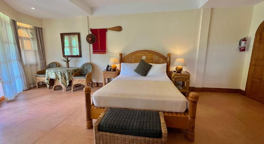Image of Executive Garden View Room 4