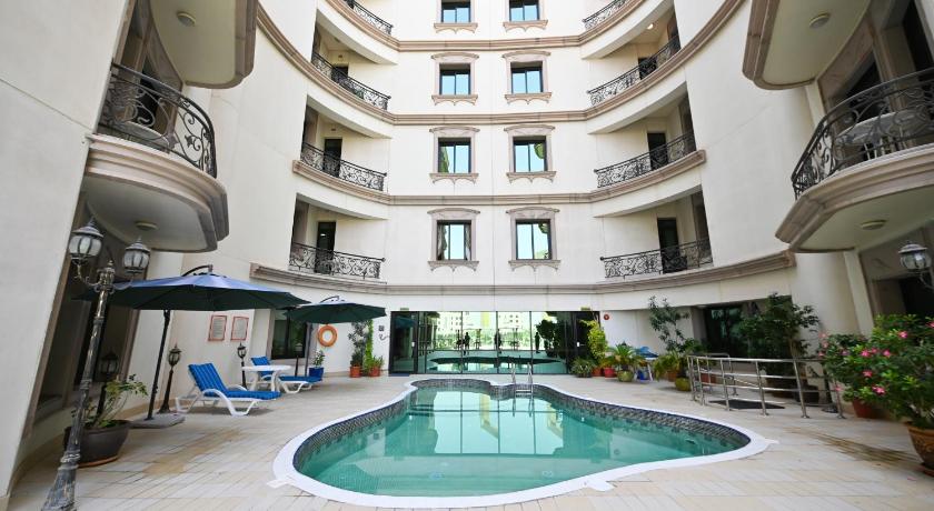 Al Waleed Palace Hotel Apartments - Oud Metha - image 9