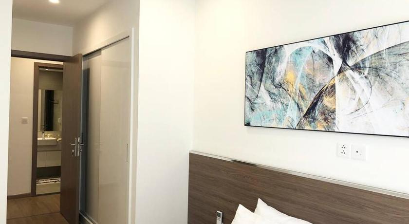 Hanoi Netflix free - Luxury Condotel 2BR Skylake 5-Star Single Room pool