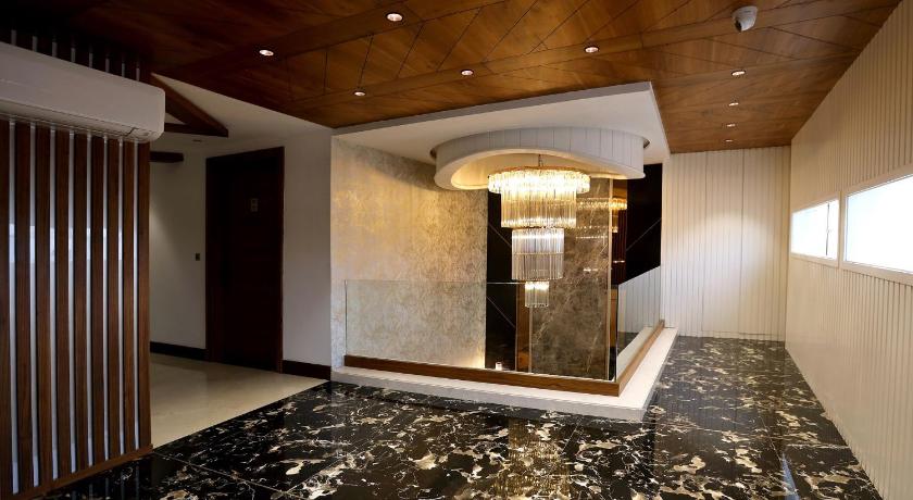 ROYAL LALIT Grand Hotel — Hotel in Karnal