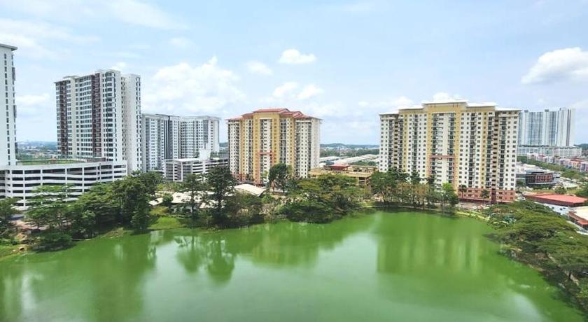 新山 Palazio Mount Austin Studio Balcony Lake View 3星级 单人房 大堂