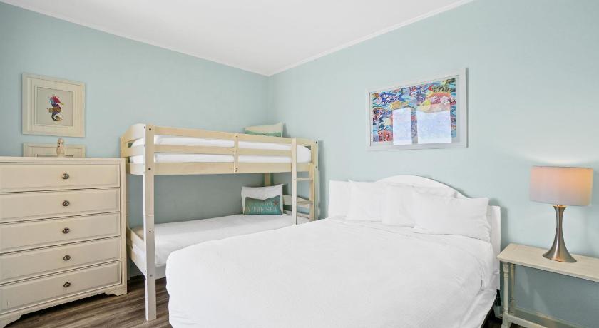Image of Two-Bedroom Apartment with Sea View - 801W-B 3