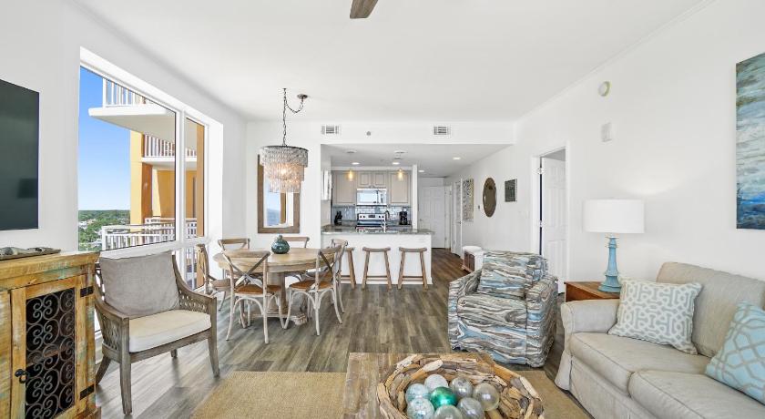 Image of Two-Bedroom Apartment with Sea View - 801W-B 15