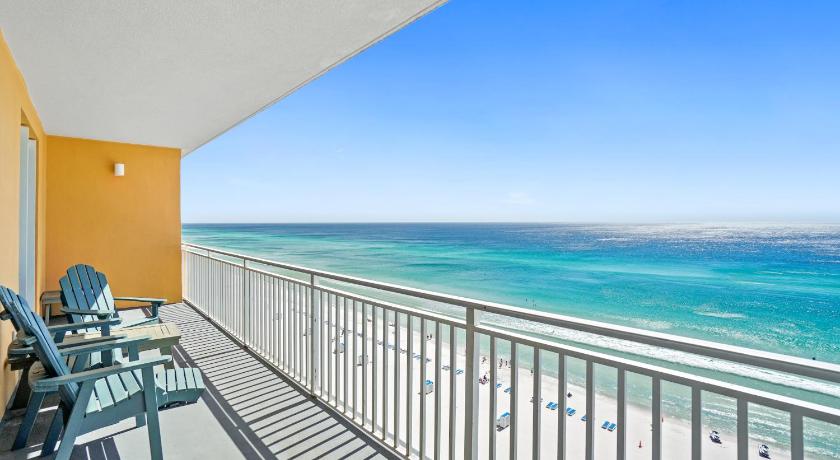 Image of Two-Bedroom Apartment with Sea View - 801W-B 8