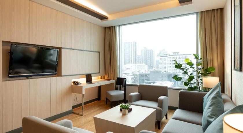 Image of Sky Bay Suite 5