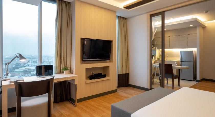 Image of Premier Corner Suite 4
