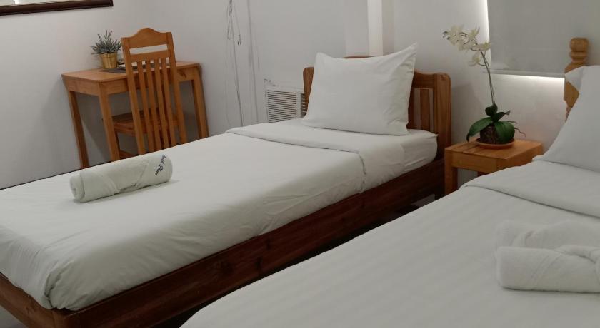 AMOR'S PLACE - image 37