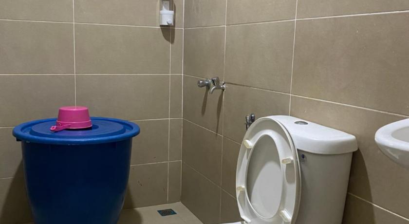 タナ・メラ LADIYA HOMESTAY ISLAMIC MACHANG 2つ星 ゲストハウス レストラン