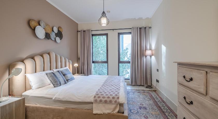 1 Bedroom Apartment in Downtown Old Town with Garden View photo