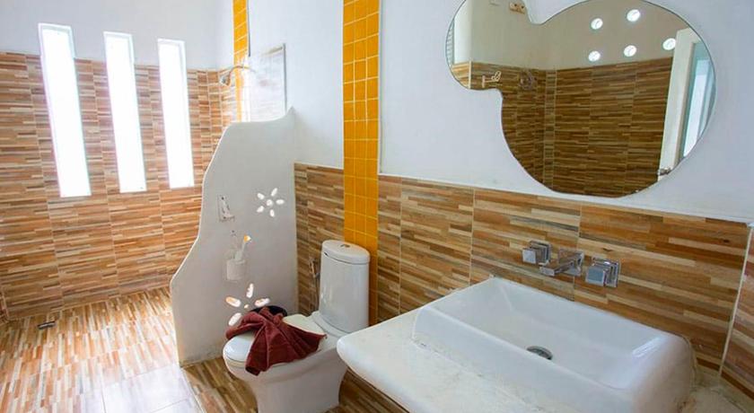 Image of Deluxe Family Room - Daisy 2