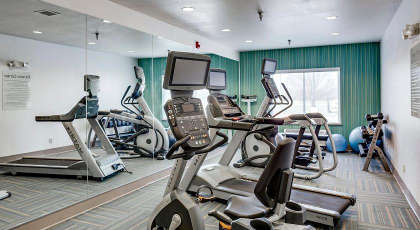 오클라호마 시티 (OK) Quality Inn & Suites Bethany - Oklahoma City West 2성급 숙소 수영장