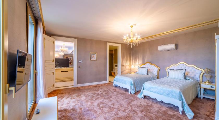 Immagine di Villa Deluxe (Deluxe Villa) 12