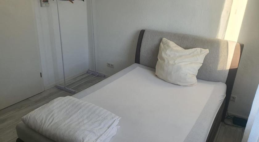 1 Zimmer Apartment Kaiserslautern — Hotel in Kaiserslautern