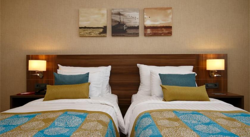 Image of Deluxe Double or Twin Room 10