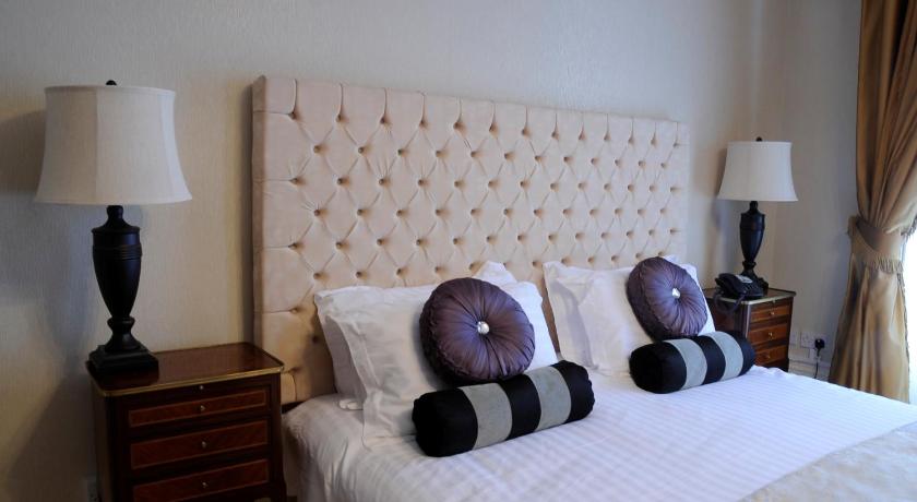 Image of Deluxe Double or Twin Room 6