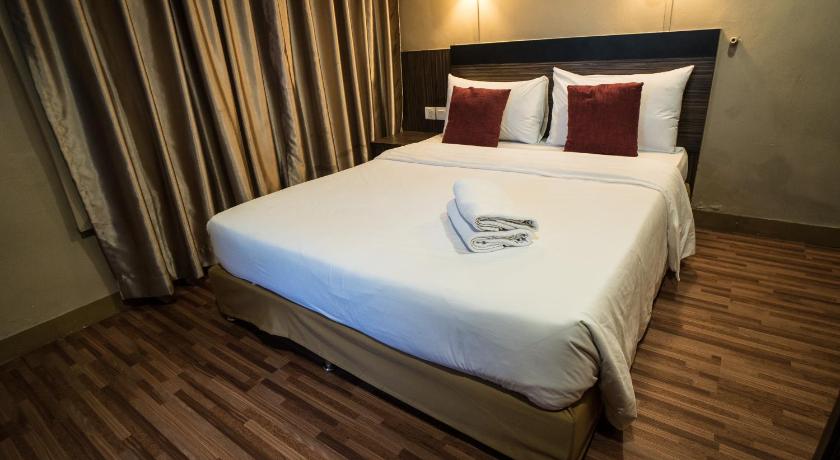 Image of Deluxe Queen Room - Non-Smoking 6