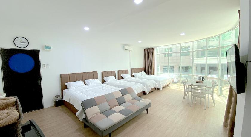 CN Homestay B2 Floor 2 at Nagoya Hill Mall - image 2