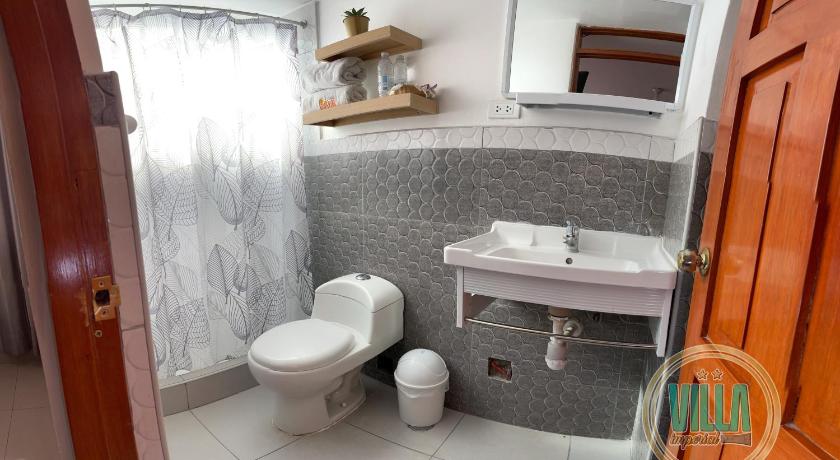 Hostal Villa Imperial photo