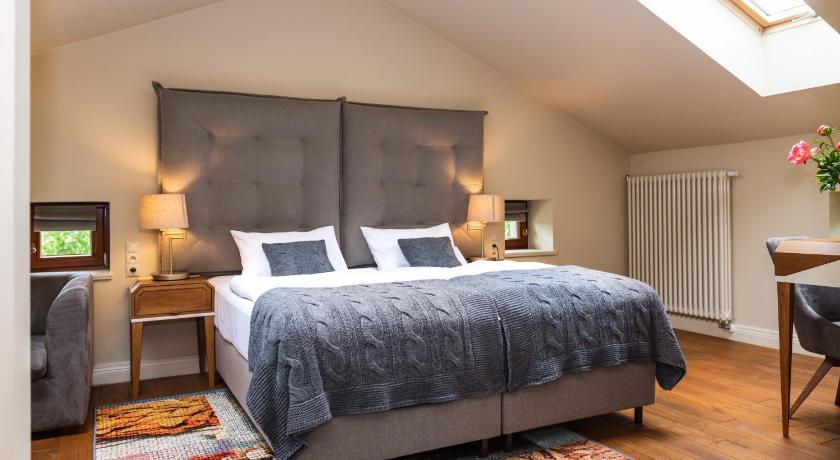 Palac Warlity photo