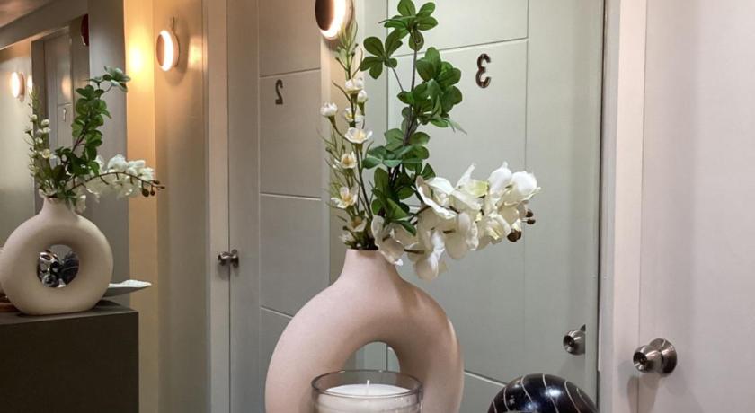 Cebu D' Residences Hotel lobby