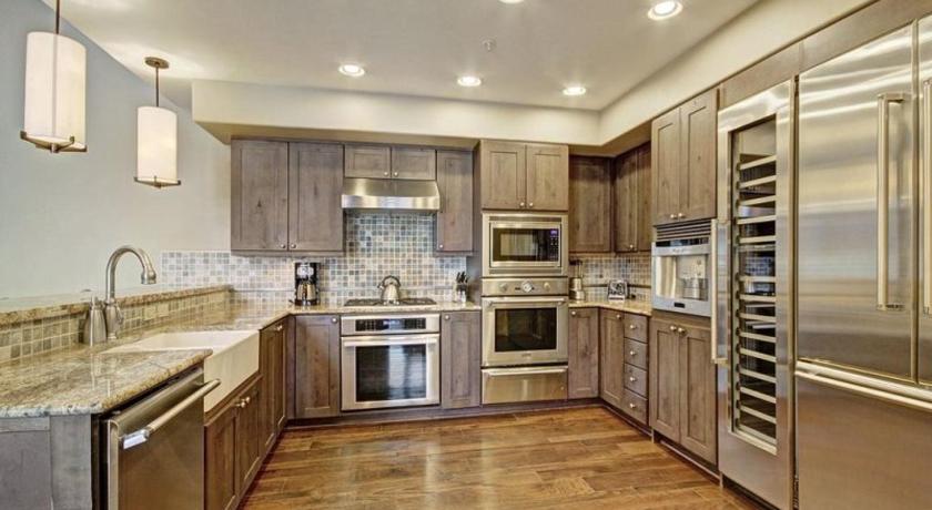 Image of Four-Bedroom Condo 1
