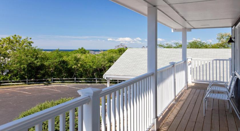 The Seaglass Inn & Spa photo