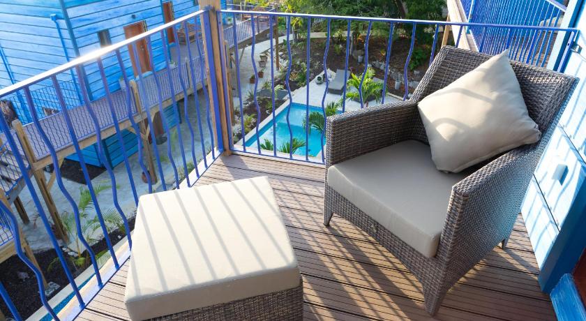 Image of Deluxe King Suite 7