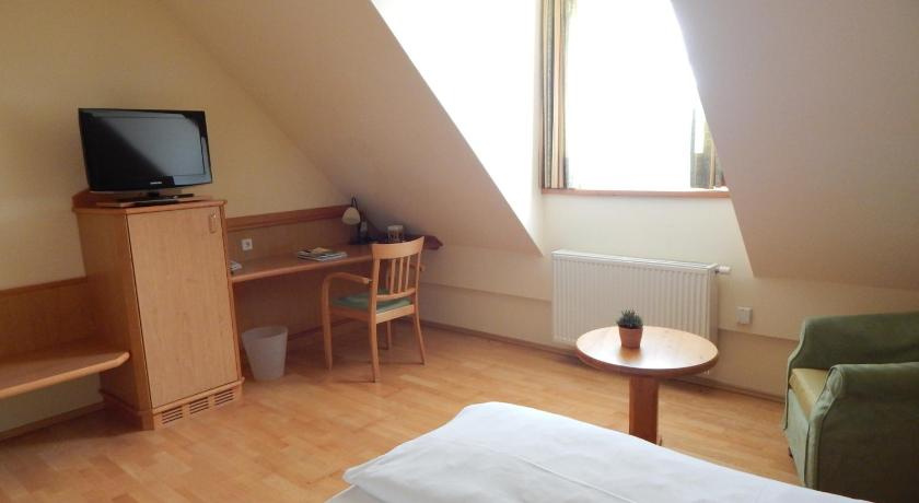 singles finden sterreich poysdorf. Roselore, 26. sterreich, Steyr Ich suche: einen Mann Familienstand: Single Sexuelle Orientierung: Heterosexuell Graz Singles Finden sterreich Poysdorf
