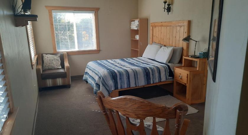 Wanderlust Condo- one bedroom photo