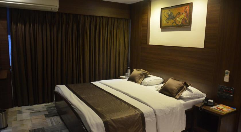 Hotel Jaya Residency photo