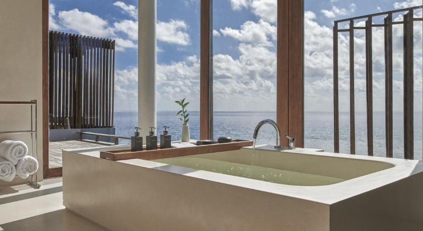 Bilde av Overwater Sunset Villa 2