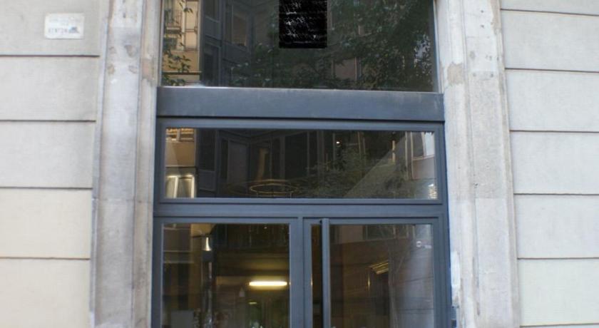 Flateli Lluria photo