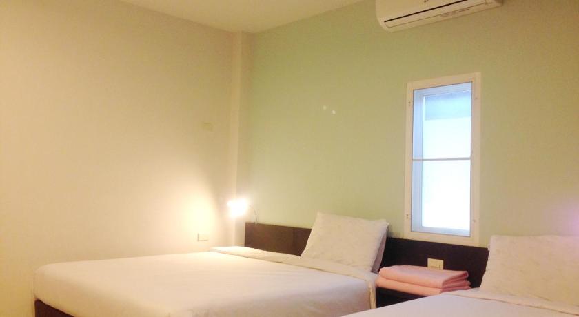 Image of Deluxe Family Room 4