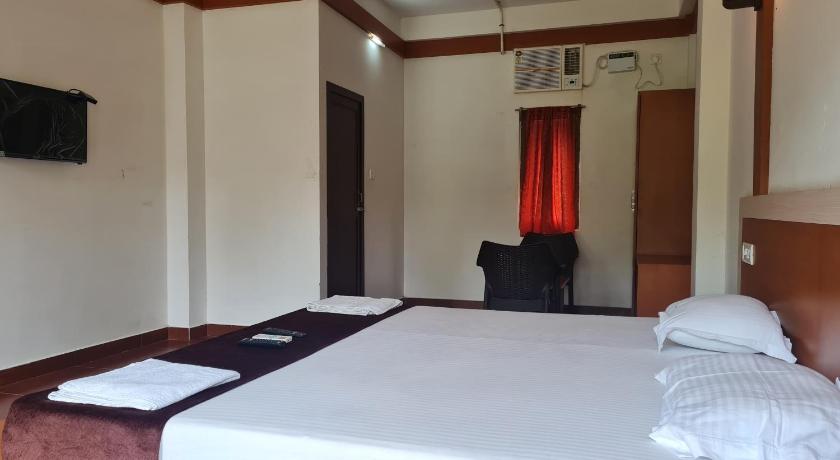 Hotel Exotica Squares photo