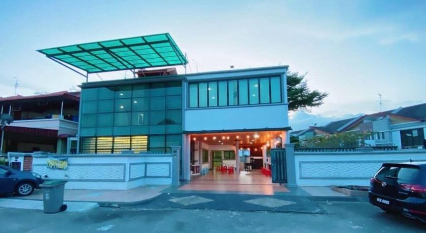 Cozy Home Seri Austin 24 paxs with pool Adda Daya — Hotel in Johor Bahru