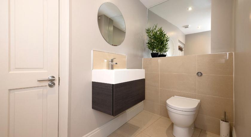 ALTIDO Splendid 1-BR Flat near Edinburgh Castle photo