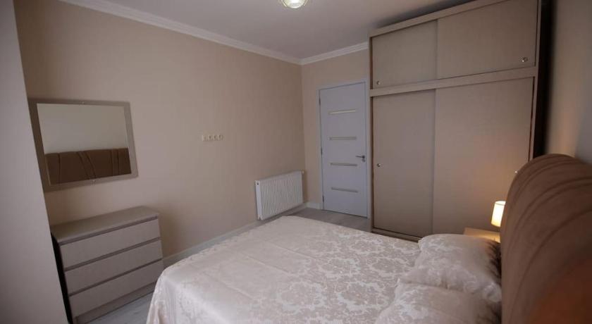 Persona Rooms photo
